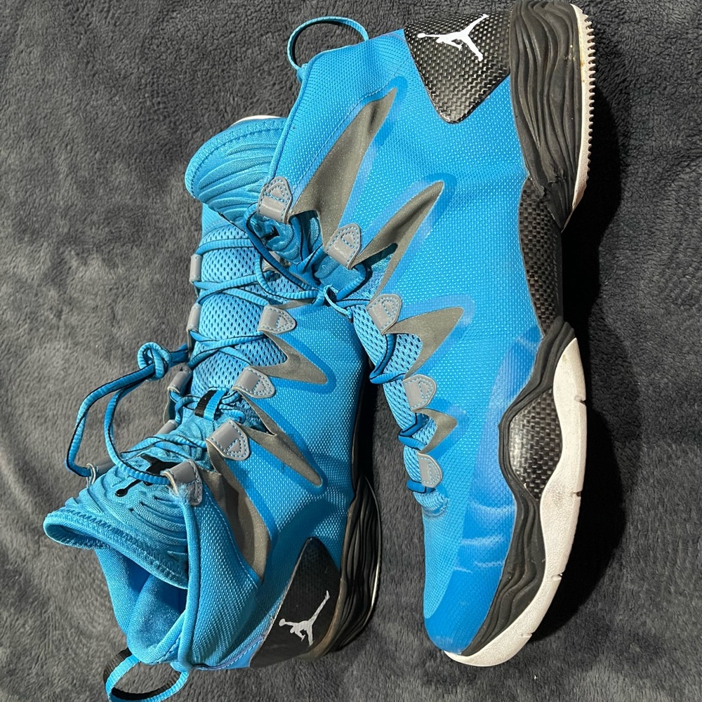 Blue Jordan Melo M10 men’s basketball shoes size 13